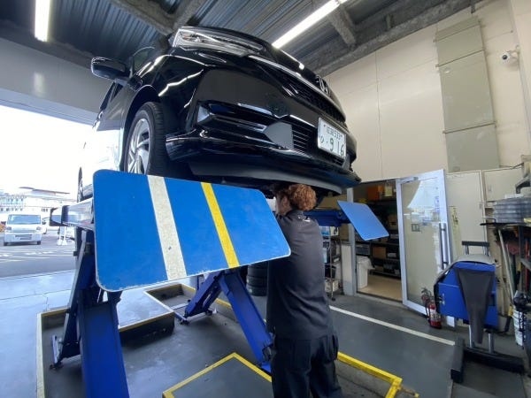 整備士の取得費用は会社が全額補助しています。 また、資格取得のための研修や講義も、勤務時間内に受講可能です。