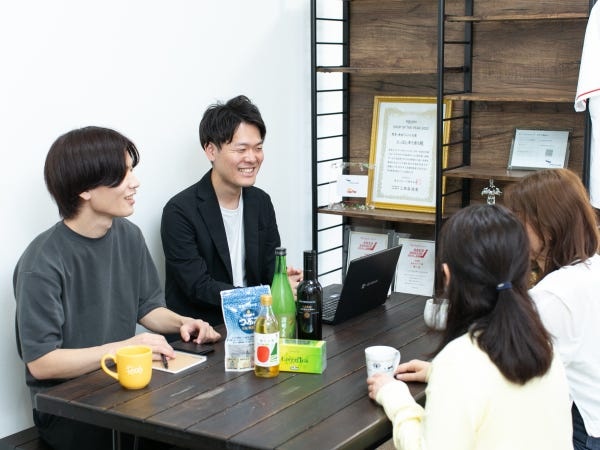 若手スタッフが中心となって、チャレンジを歓迎する雰囲気です。会社というフィールドを利用して、どんどん挑戦して下さい！