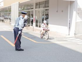 安全を守るお仕事です♪