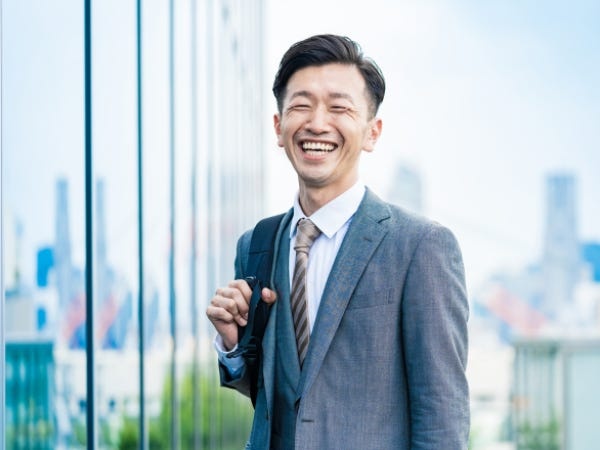 催事買取は基本的にチームで設営・接客・撤去まで行ないます。現場でわからないことがあれば先輩になんでも聞いてください。