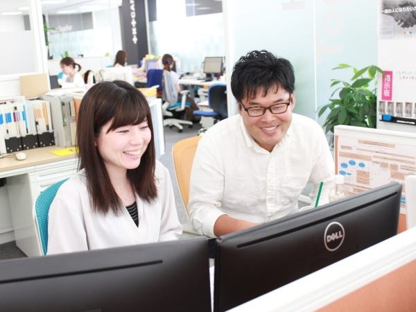 研修では先輩がしっかりとサポート！ゆっくりと覚えていくことができます。