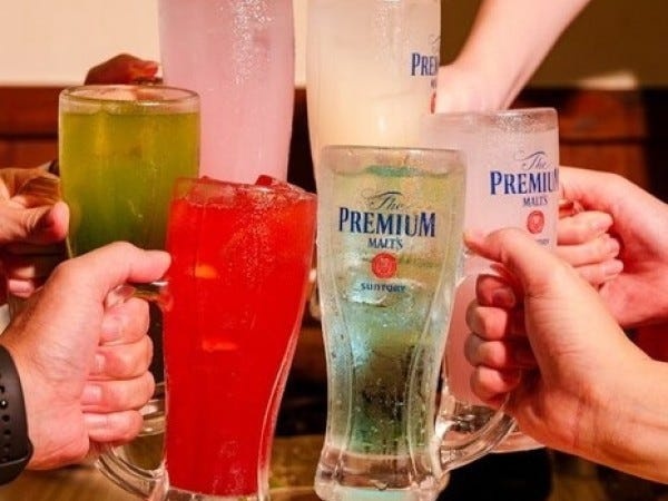 ドリンクも豊富に取り揃えて提供 しています。