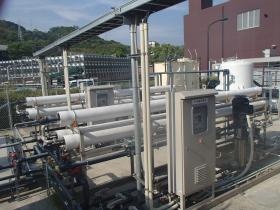 ＲＯ膜式淡水化装置の設置