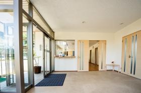 自然豊かな地に平成２４年社屋・工場新設に伴い移転しました