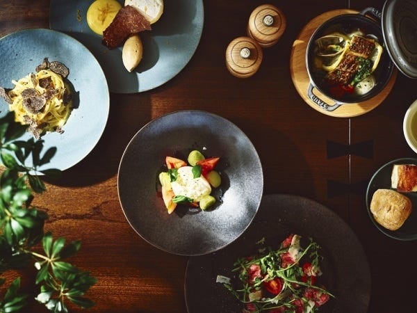 清涼な水と空気に育まれた軽井沢の新鮮食材と、豪快な薪火料理＆オーセンティックなイタリアン