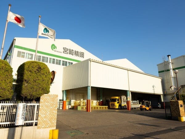 知多工場の外観です