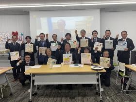 月別で行われる社員の誕生日会。皆さんおめでとうございます。