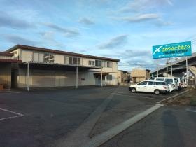 宇都宮営業所の外観です。環状線沿いに位置しています。