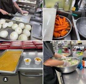 ヘルシーフーズ 厨房内にて業務風景