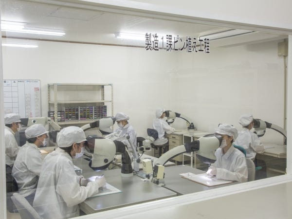 クリーンルーム内