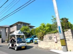 電動カートによって買い物や通院などの移動支援を行っています