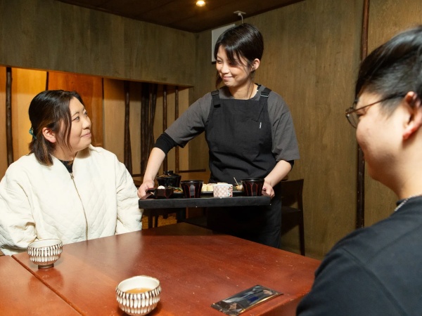 飲食店スタッフ（まかないあり・人柄重視）