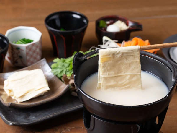 飲食店スタッフ（まかないあり・人柄重視）