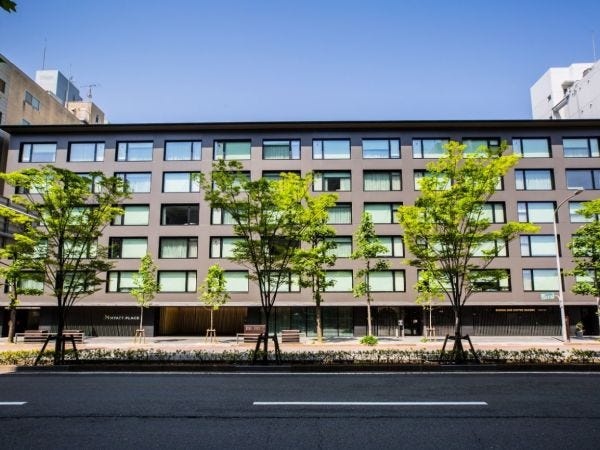 フロントスタッフ（ネイルOK・フリーター歓迎）