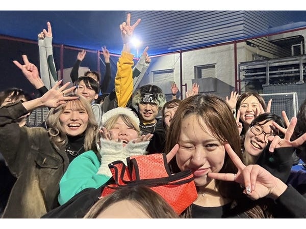 個性豊かな仲間を増やし、みんなが楽しみながらチャレンジできる職場を作る仕事です。面接対応をメインに、社内イベントの企画など幅広く担当します。