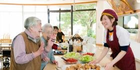 高齢者や障がい者福祉、保育園など、地域福祉を行っています