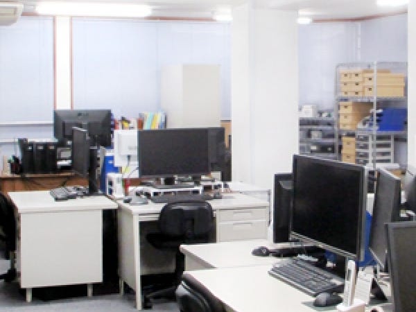 ネットショップ運営アシスタント事務・ジュエリーのネットショップの運営アシスタント（正社員登用あり）