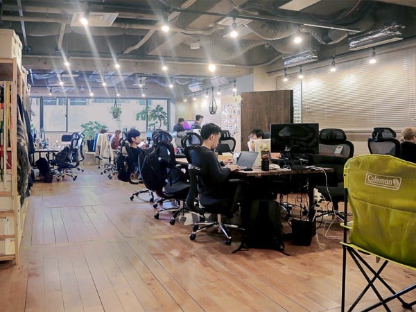 2022年2月に移転したばかりのきれいなオフィスです。