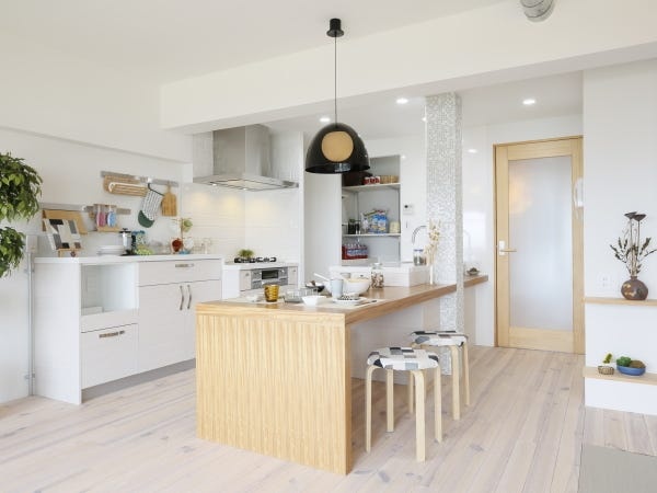 お客様がどんな空間を求めているのか、しっかりとヒアリングし実現する仕事です。丁寧な対応が何よりも重要だと言えます！