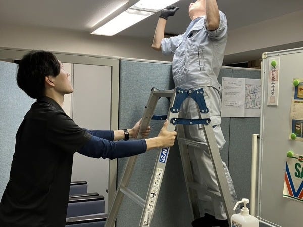 オフィスビル管理・ビル巡回設備員（第二種電気工事士をお持ちの方歓迎）