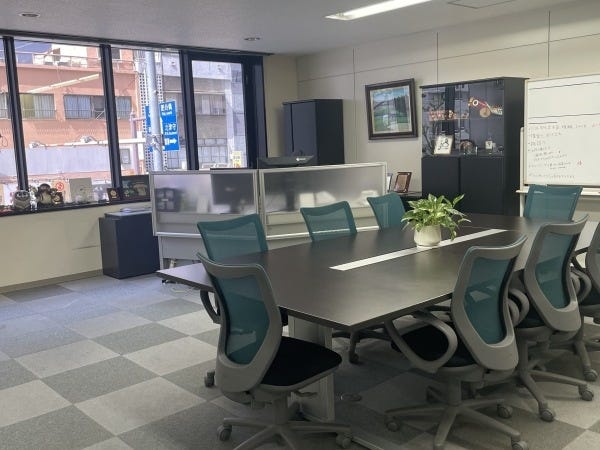 社長室です。商談やミーティングにも使用します。