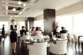 ホテル内レストラン