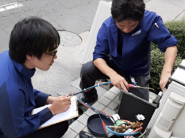 未経験でも大丈夫！先輩社員に同行して、実際に経験しながら仕事を覚えていきます。