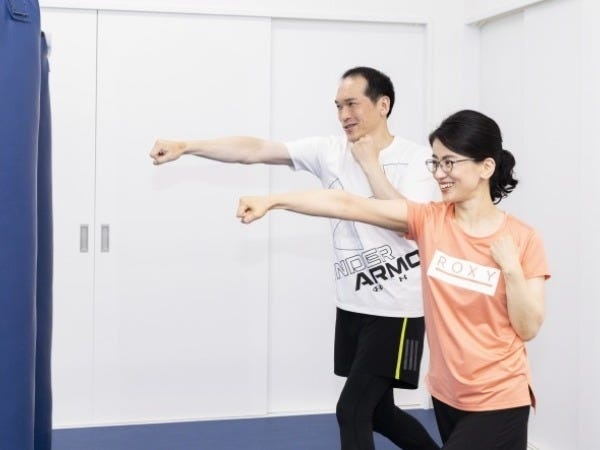 キックボクシングインストラクター（日祝のみOK・研修あり）