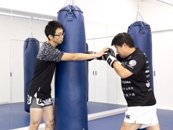 キックボクシングインストラクター（日祝のみOK・研修あり）
