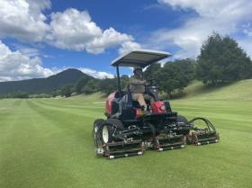 コース管理車両乗用リールモア