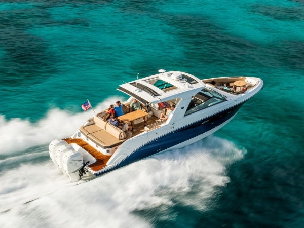 貿易事務・正社員・貿易事務スタッフ