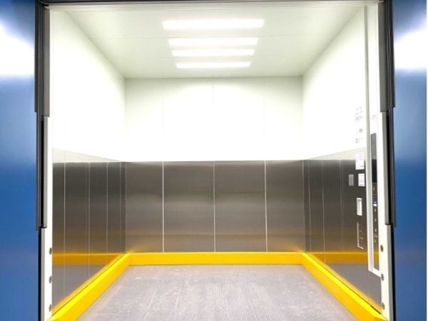 頑張って完成させたエレベーターを眺める時は、やりがいを感じます。