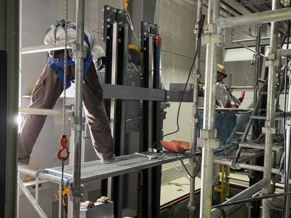 例えるなら、大きなプラモデルを作るような感じのお仕事です。