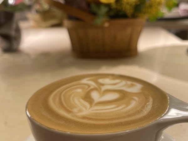 お客様へ、美味しい珈琲をゆっくり楽しめる空間を一緒にご提供しましょう♪