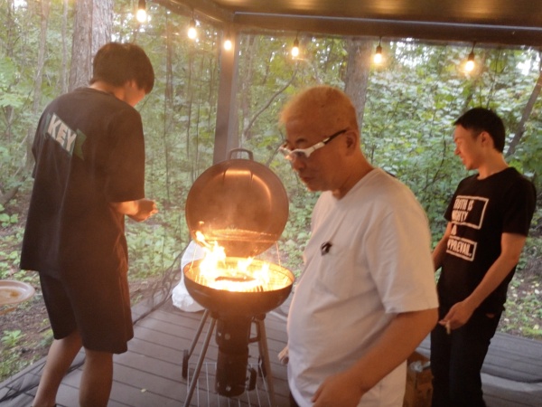 毎年クライアントと北海道でグランピングを企画し本州からも参加者が来るなど大盛況。代表のメルマガは12000人以上の経営者に購読されています