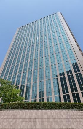 大阪支社のある堂島アバンザ外観