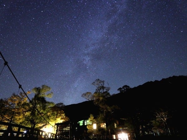 夜には満天の星空でリフレッシュ。