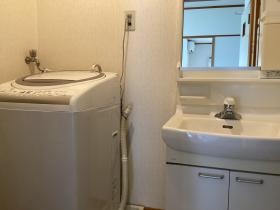 社員寮 室内 独立洗面台 洗濯機