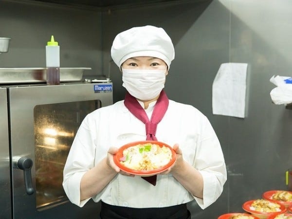 学生さん・Wワークの方でも無理なく働けるお店です！