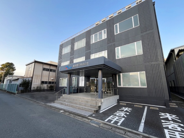 就業する社屋です。こちらの1階で勤務をしていただきます。