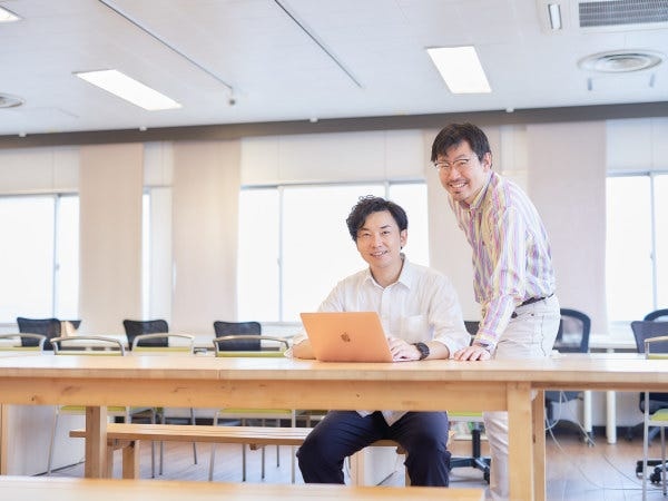 コワーキングスペース運営補助・非喫煙者