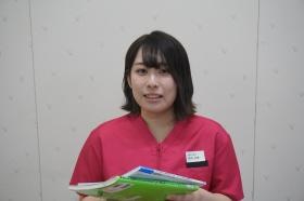 看護師を目指しながら、仕事を頑張っています。