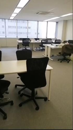 大阪は２２年に新設したばかりの綺麗なオフィスビル内です。