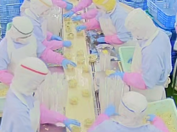 ラインでパック詰めして貰います。