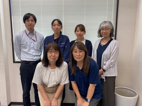 事務スタッフ（普通自動車運転免許）