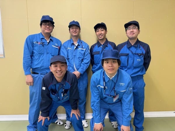 鉄道を陰ながら支えているのが私たちアネックス。三菱電機の協力会社として、全国の鉄道システムの開発・品質管理を手がけています！