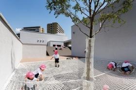 アトリオみなみおかこども園のネット遊具