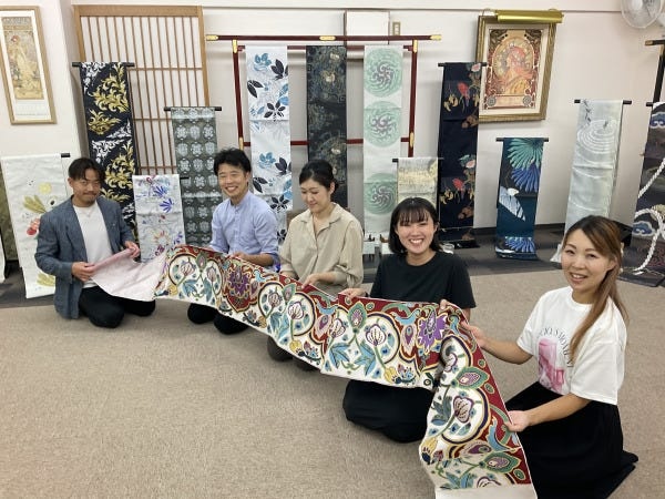 伝統工芸【西陣織】の営業！未経験の方でも研修でしっかりサポートします。