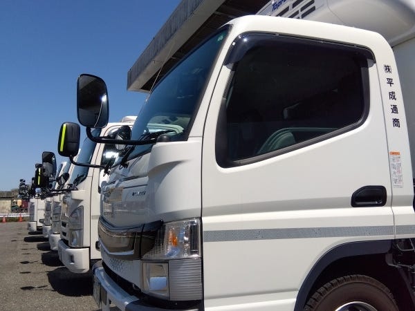 副業の準中型コンビニ配送ドライバー