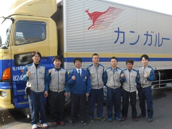 大型トラックドライバー・ルート固定の大型トラックドライバー（大型免許・フォークリフト免許）